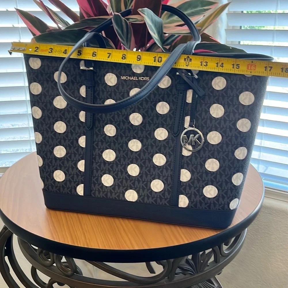 Michael Kors Navy and White Polka Dot Jet Set Travel Tote NWT & Dust bag - Picture 9 of 11